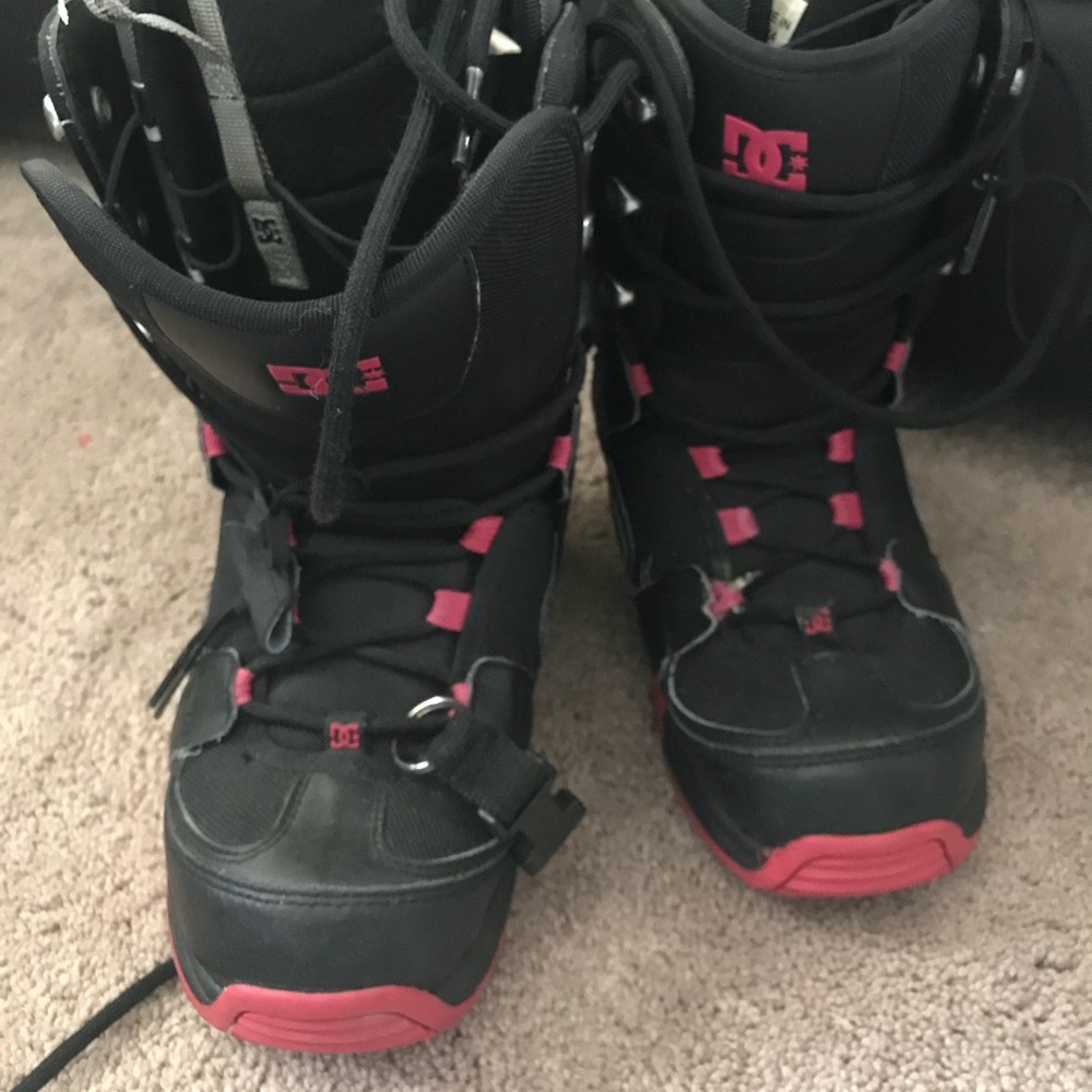 Snow boots